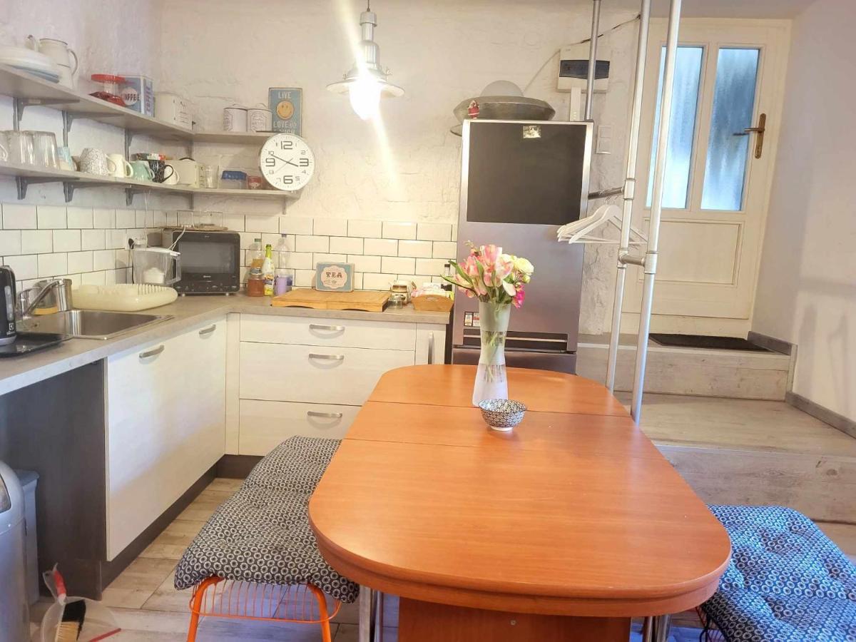 דירות בודפשט Cosy Apartman By The Castle מראה חיצוני תמונה